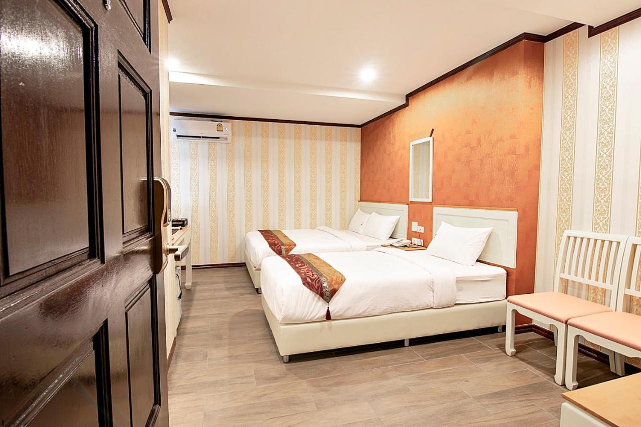 J&Y Hotel Latphrao 35 Bangkok Exteriér fotografie