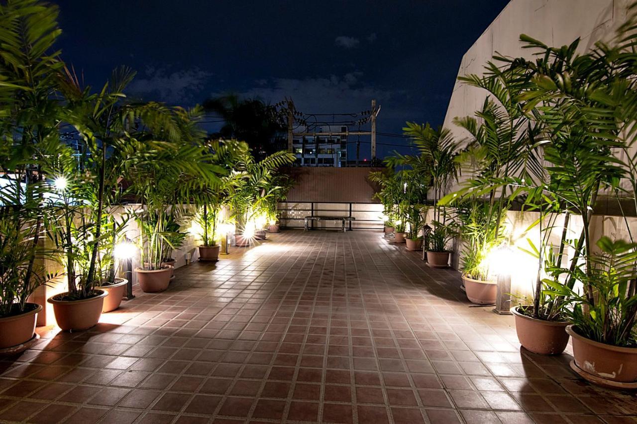J&Y Hotel Latphrao 35 Bangkok Exteriér fotografie